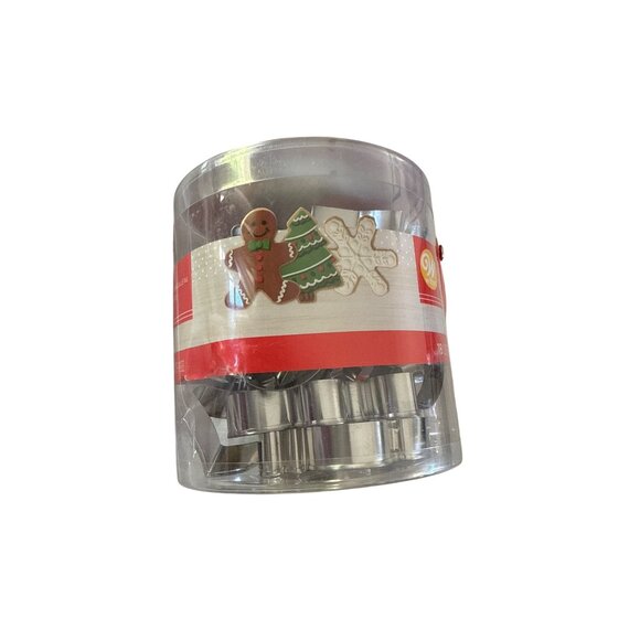 Wilton 18 Piece Cookie Cutter Set Christmas Holiday Baking - Picture 2 of 6